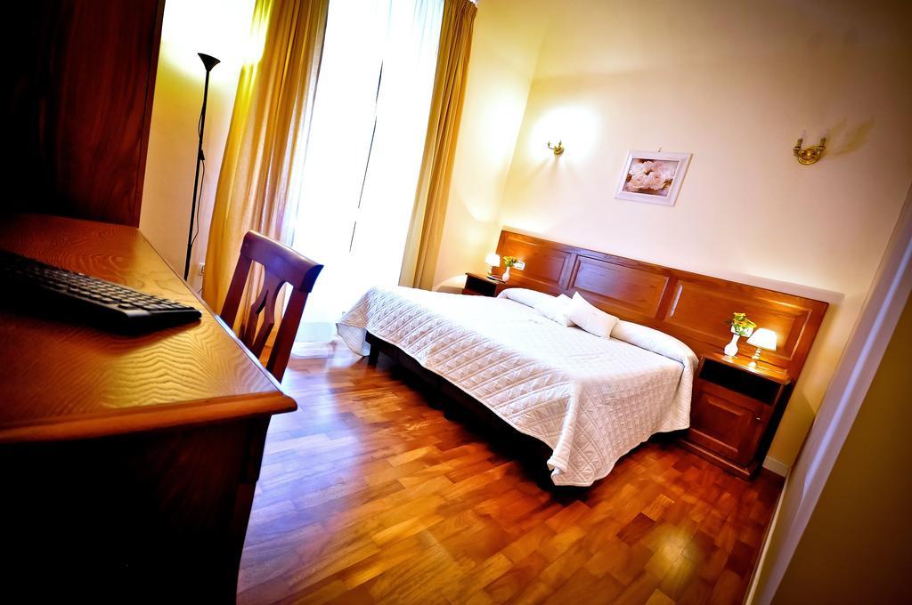 Hotel Relais Cavour Roma Habitación foto